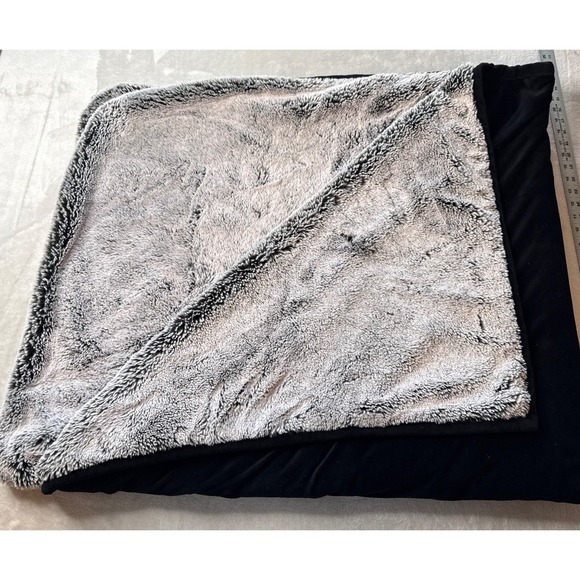 Mon Chateau Other - Mon Chateau Luxury Collection Luxe Faux Fur Throw Blanket 60X70 Slate